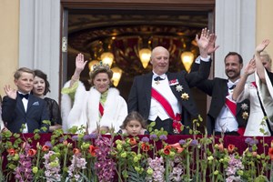 Άσχημα τα νέα για τον βασιλιά Harald της Nορβηγίας | Εσπευσμένα στο νοσοκομείο η βασίλισσα Sonja - εικόνα 2