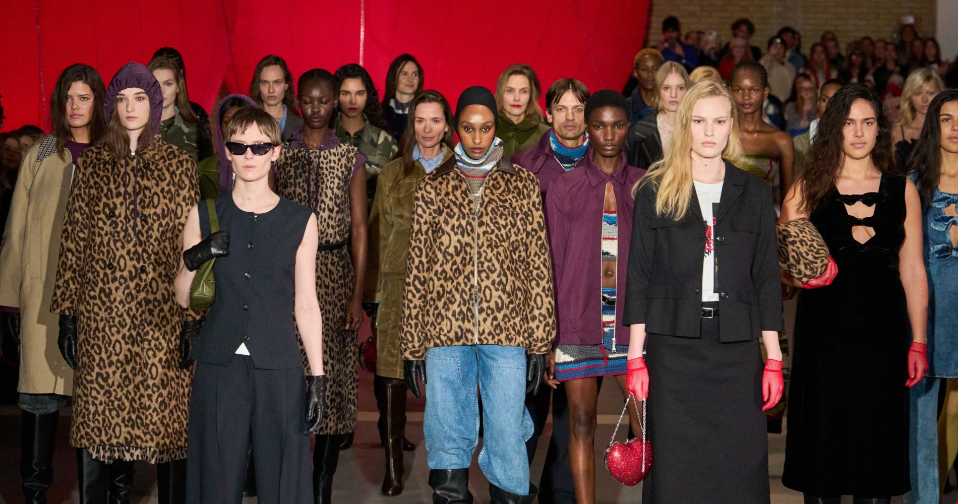 Στιλιστική έμπνευση από την Κοπεγχάγη | Τα street style looks που ξεχωρίσαμε την πρώτη ημέρα της εβδομάδας μόδας - εικόνα 26