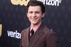 Tom Holland | Αυτός είναι ο λόγος που δεν συνοδεύει τη Zendaya στο κόκκινο χαλί - εικόνα 1