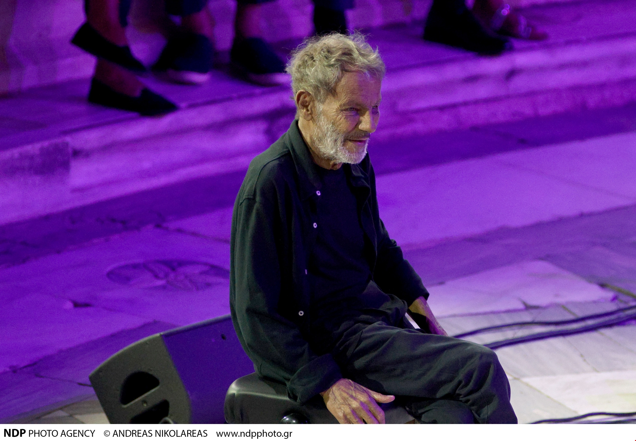 Σταύρος Ξαρχάκος | O Ιερός Ναός της Αφαίας στην Αίγινα θα πλημμυρίσει με τις διαχρονικές μελωδίες του - εικόνα 2