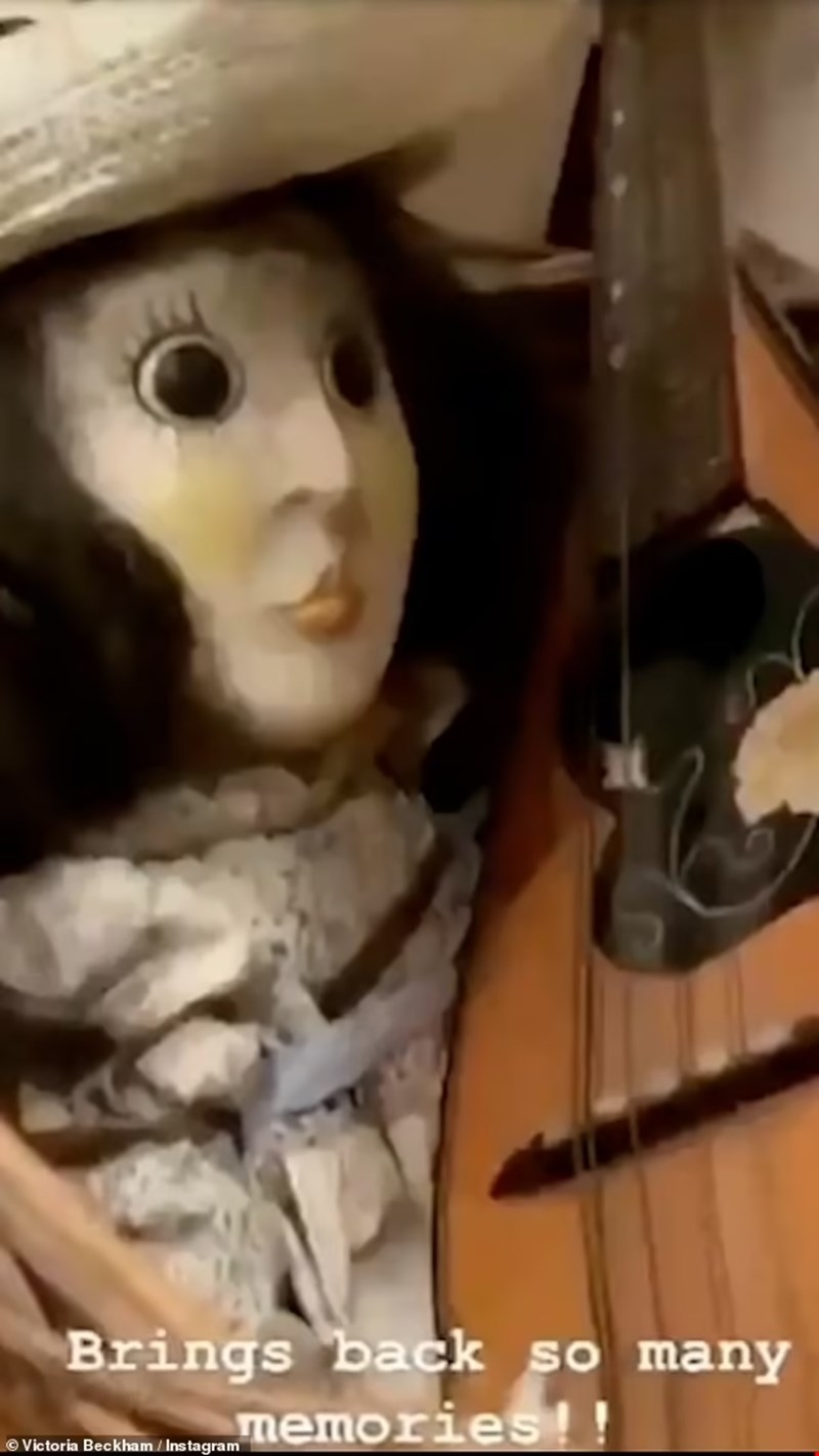 Η Victoria Beckham μας δίνει μία γεύση από το παιδικό της δωμάτιο