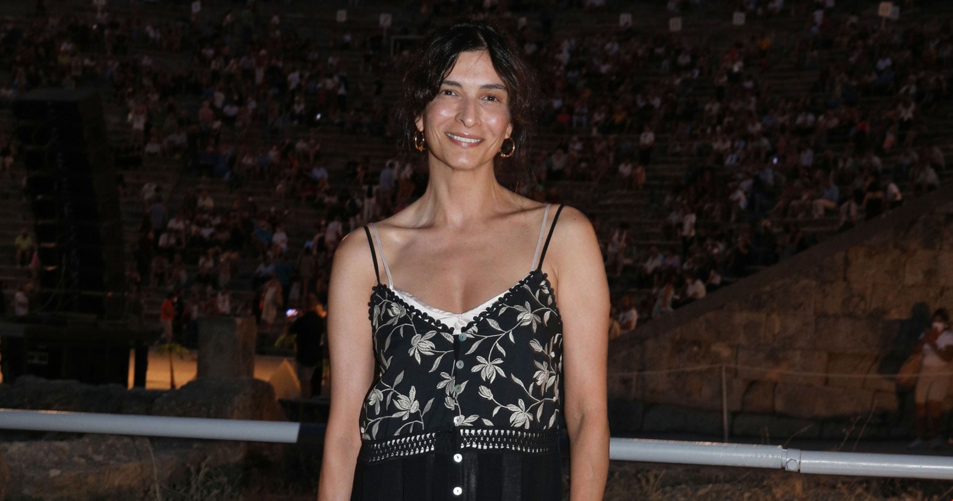 Αντιγόνη Κουλουκάκου | Με τις αγαπημένες της crystal mesh μπαλαρίνες σε νέα εμφάνιση στο Ηρώδειο - εικόνα 5