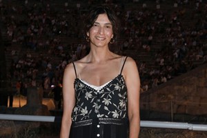 Αντιγόνη Κουλουκάκου | Με τις αγαπημένες της crystal mesh μπαλαρίνες σε νέα εμφάνιση στο Ηρώδειο - εικόνα 5