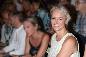 Ταμίλα Κουλίεβα | Η εντυπωσιακή εμφάνιση στην Επίδαυρο και η αγκαλιά με τη Juliette Binoche - εικόνα 1