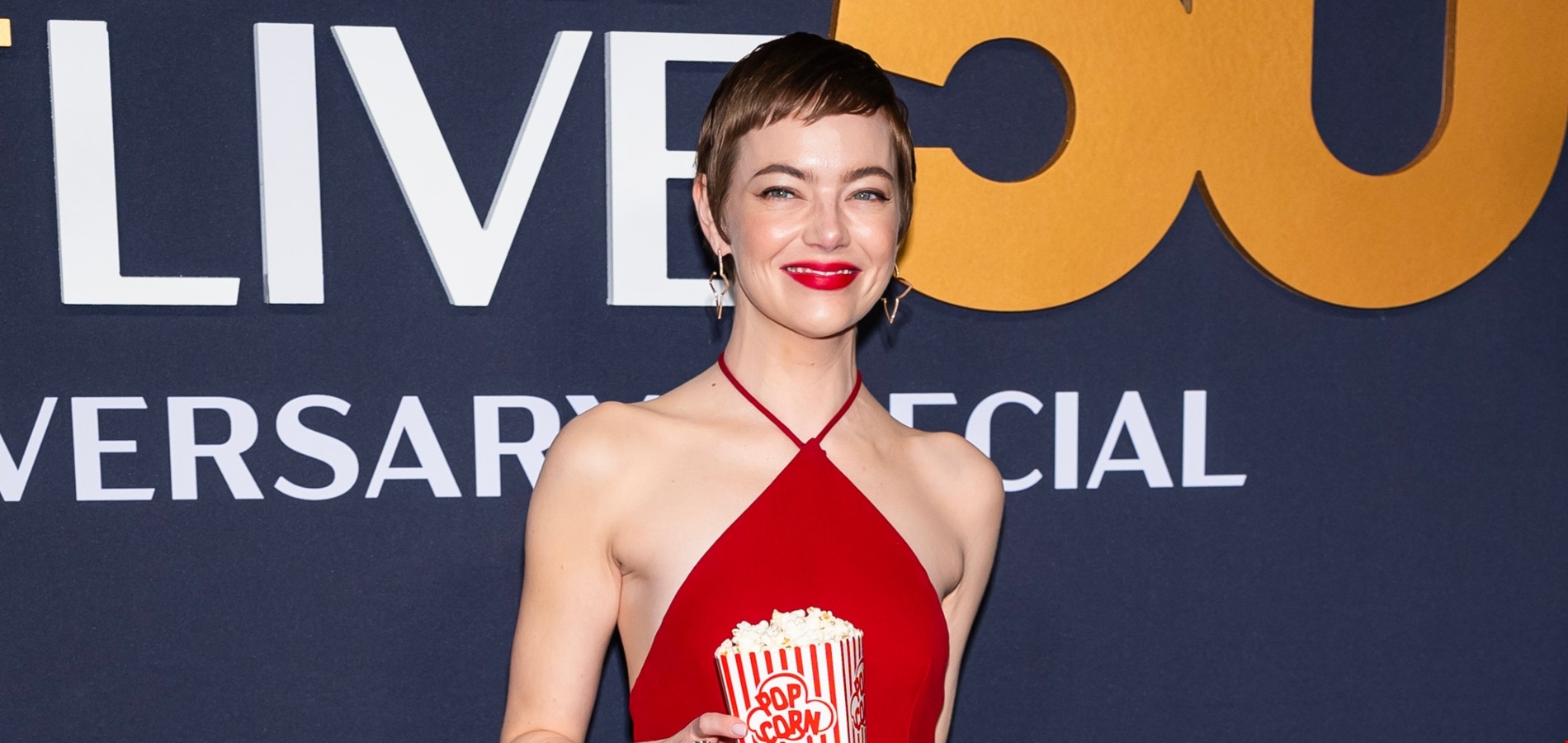 Το popcorn φόρεμα της Emma Stone είναι η πιο ευφάνταστη red carpet επιλογή που είδαμε τελευταία