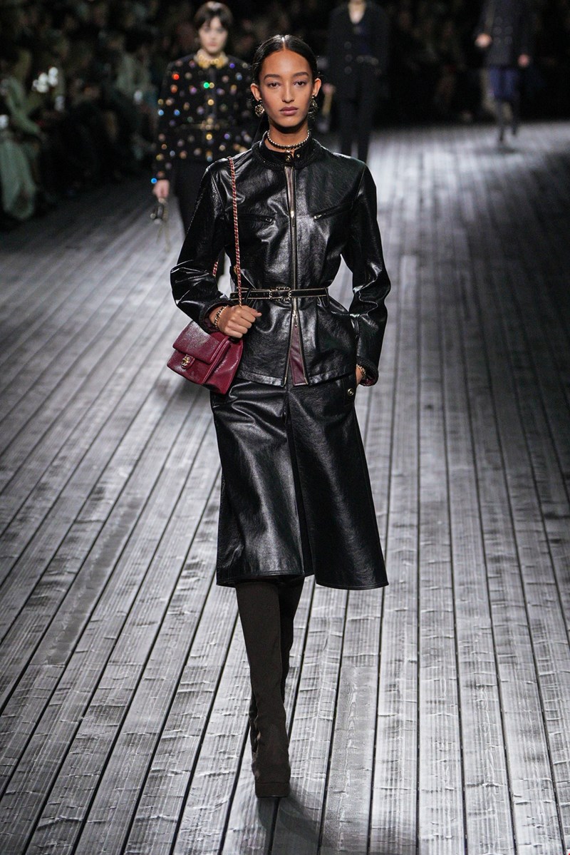 Chanel F24