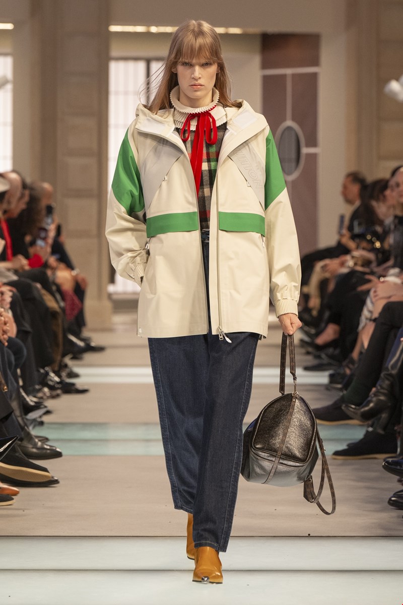 LV_AW25