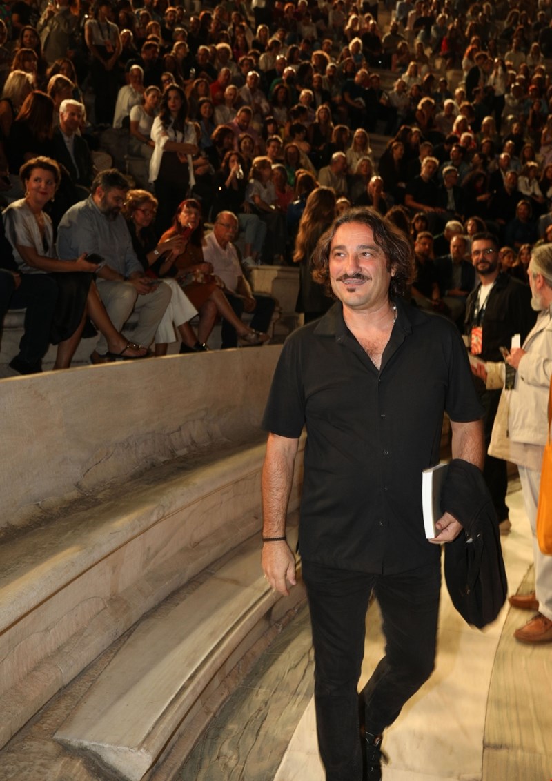 Βασίλης Χαραλαμπόπουλος