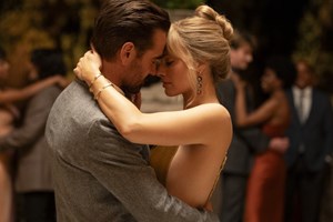 Μετανιώνοντας για σένα | Αποκλειστικό υλικό από την ταινία που θα συγκινήσει τις κοριτσίστικες καρδιές μας - εικόνα 4