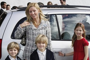 Αχιλλέας Ανδρέας Ντε Γκρες | Η νέα εμφάνιση του 25χρονου γιου του Παύλου και της Μarie Chantal - εικόνα 1