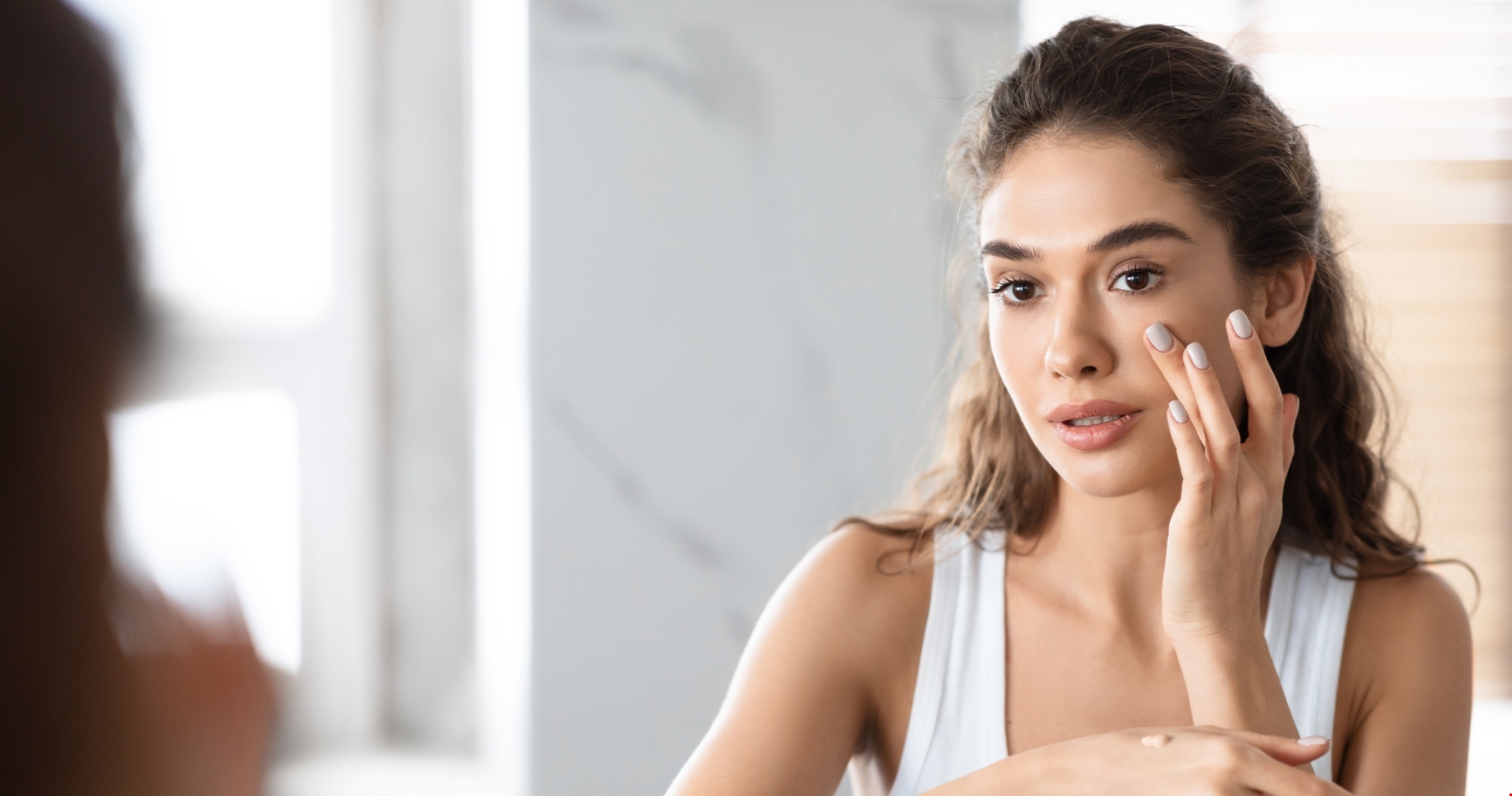 Το λεπτόρρευστο αντηλιακό προσώπου που επιλέγει η Βίκυ Καγιά είναι η τέλεια πρόταση για αόρατη προστασία - εικόνα 3