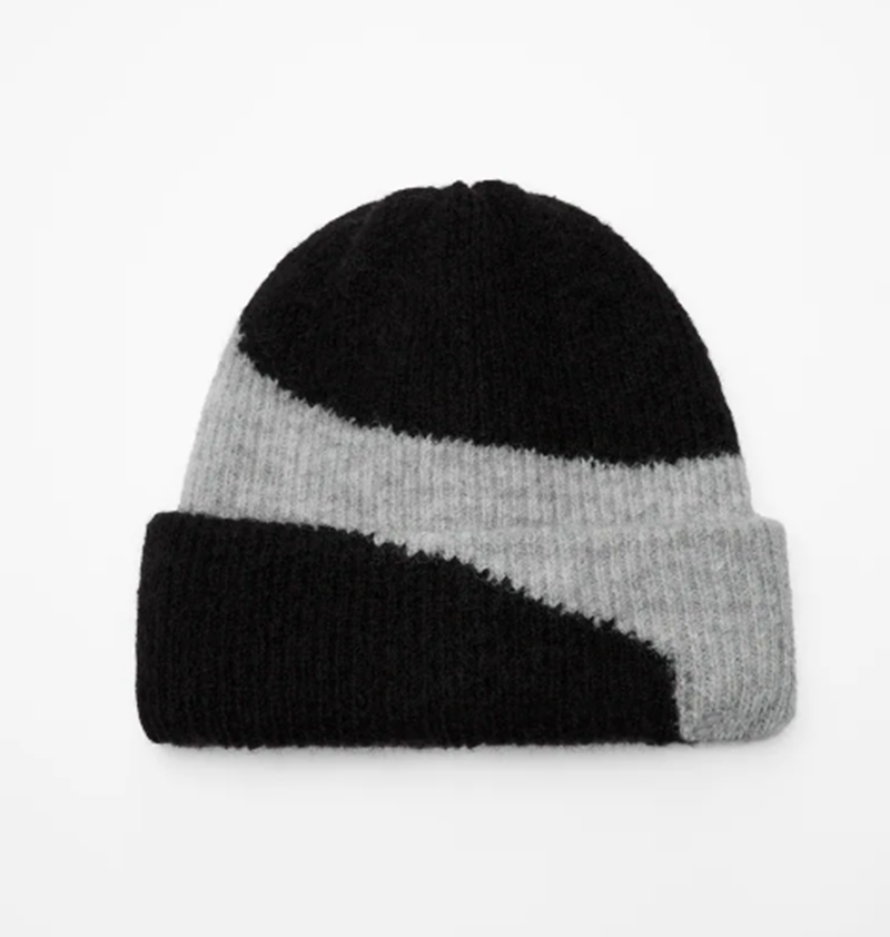 Πλεκτός σκούφος Zara