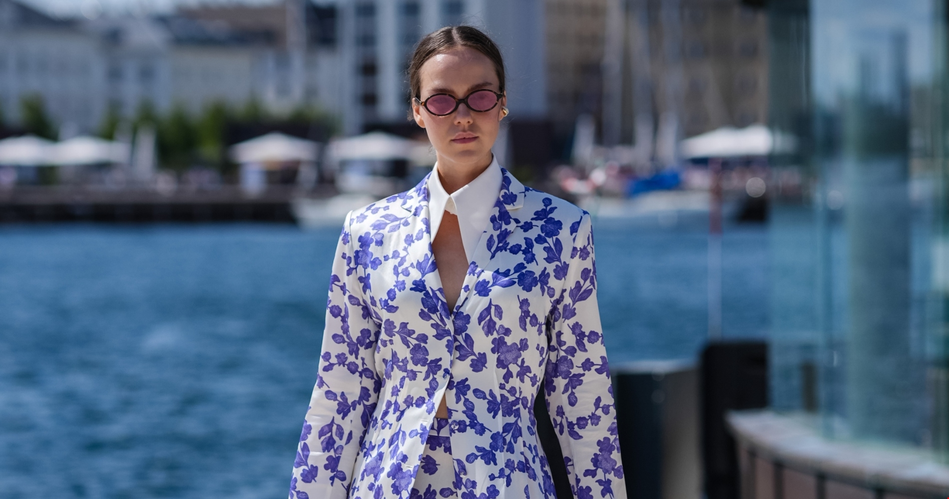 Οι 3 κανόνες του στιλ για τα βραδινά looks που θα φορέσεις στο νησί