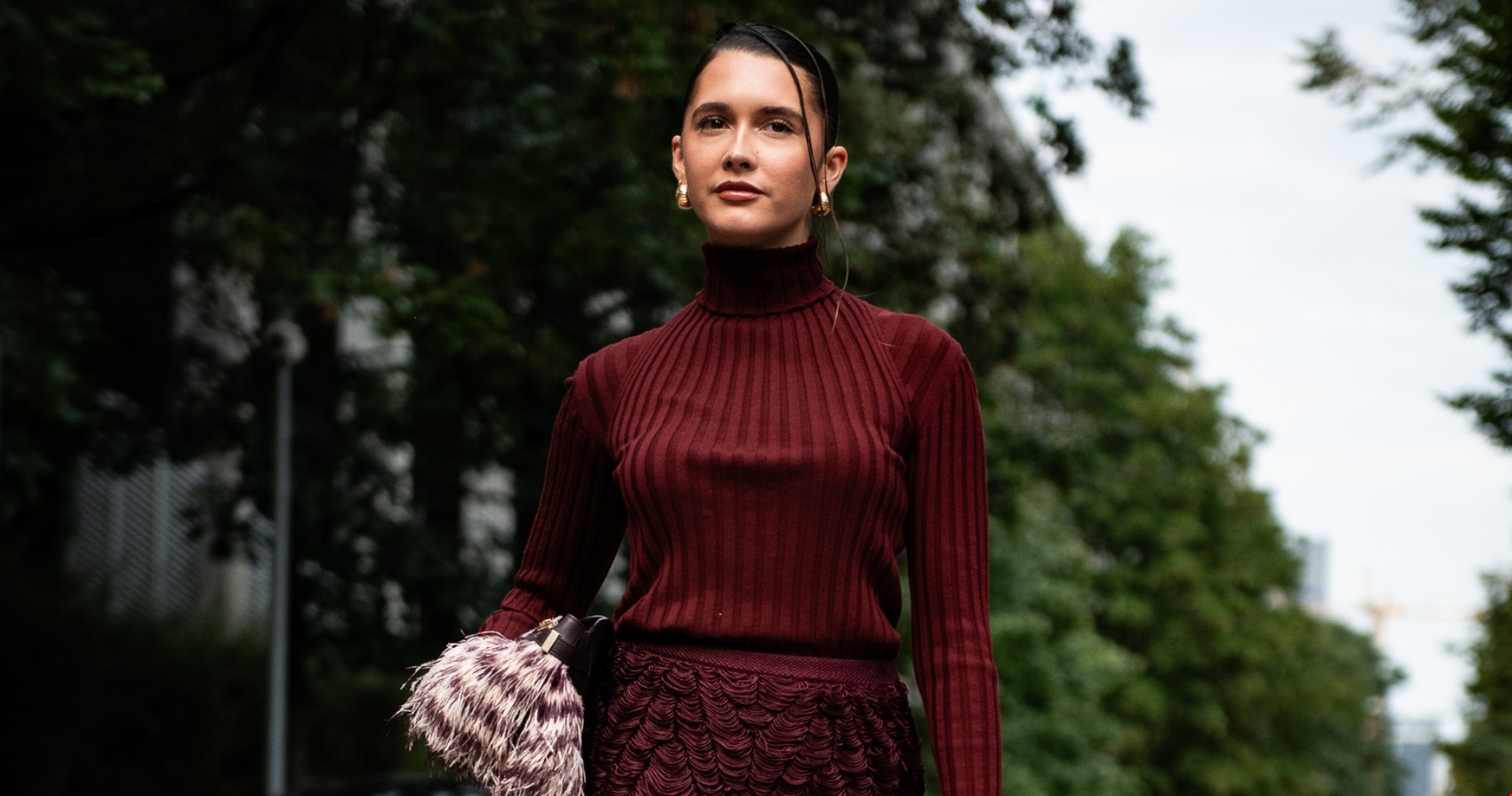 Αυτές είναι οι αποχρώσεις που ταιριάζουν τέλεια με το μπορντό - εικόνα 1