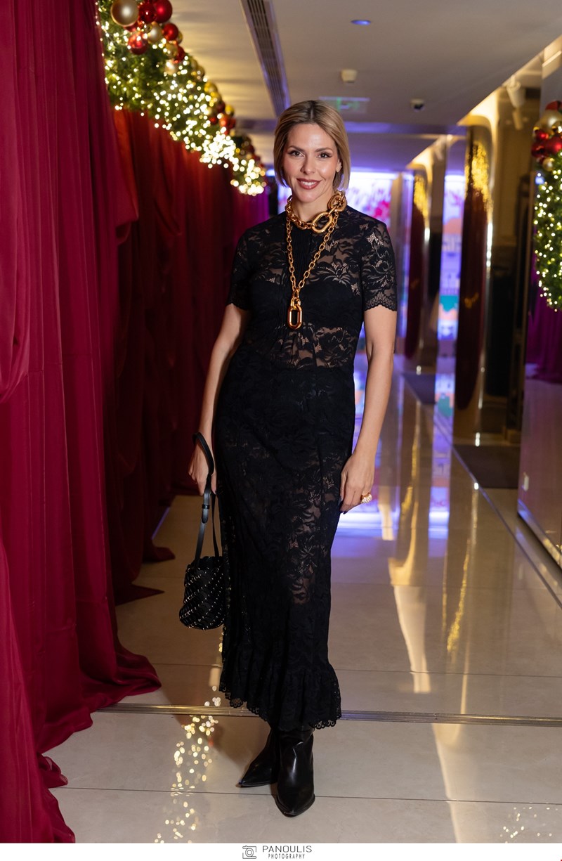 Η Έλενα Γαλύφα με outfit Rabanne, attica
