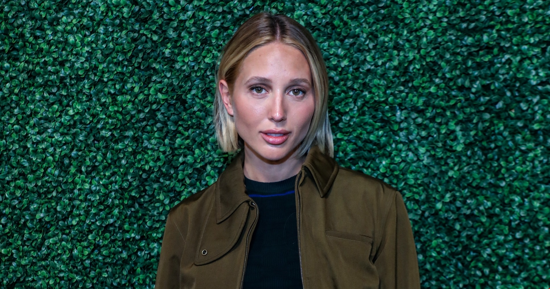 Μαρία-Ολυμπία Ντε Γκρες | Το glamorous icy μακιγιάζ της είναι η απόλυτη πρόταση για τις γιορτές