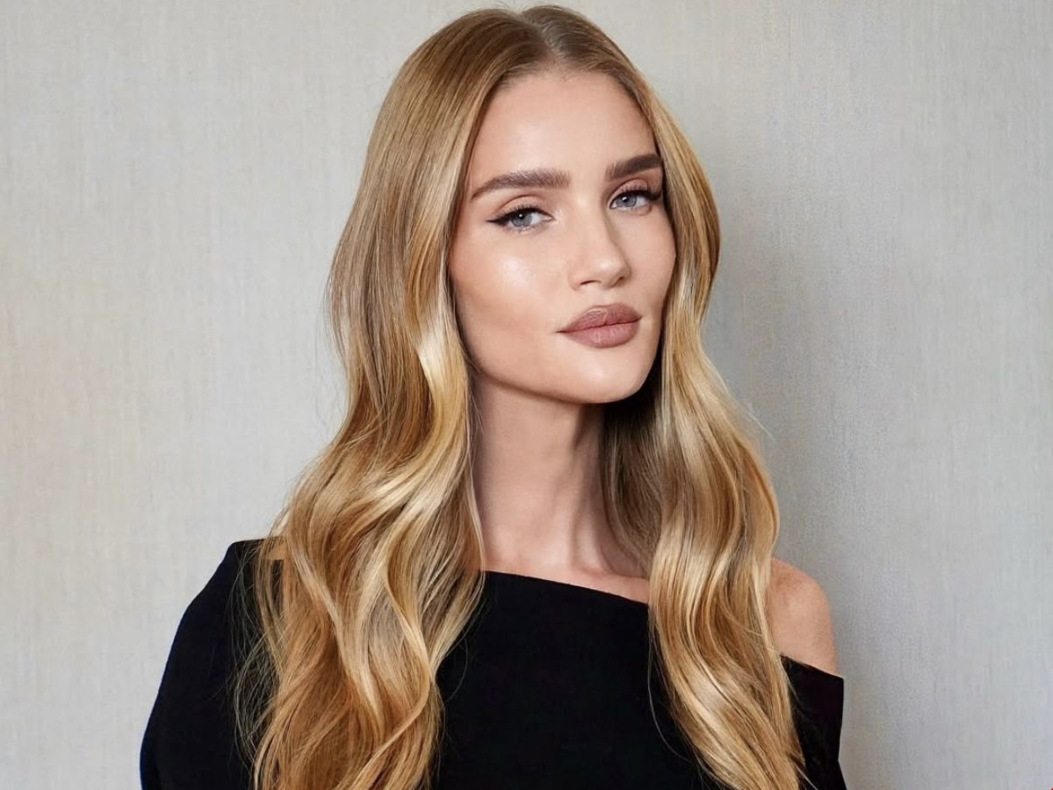 Βρήκαμε το απόλυτο χτένισμα για το φετινό ρεβεγιόν – και είναι πιο εύκολο απ' όσο νομίζεις - εικόνα 3