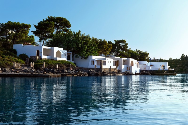 Minos Beach Hotel