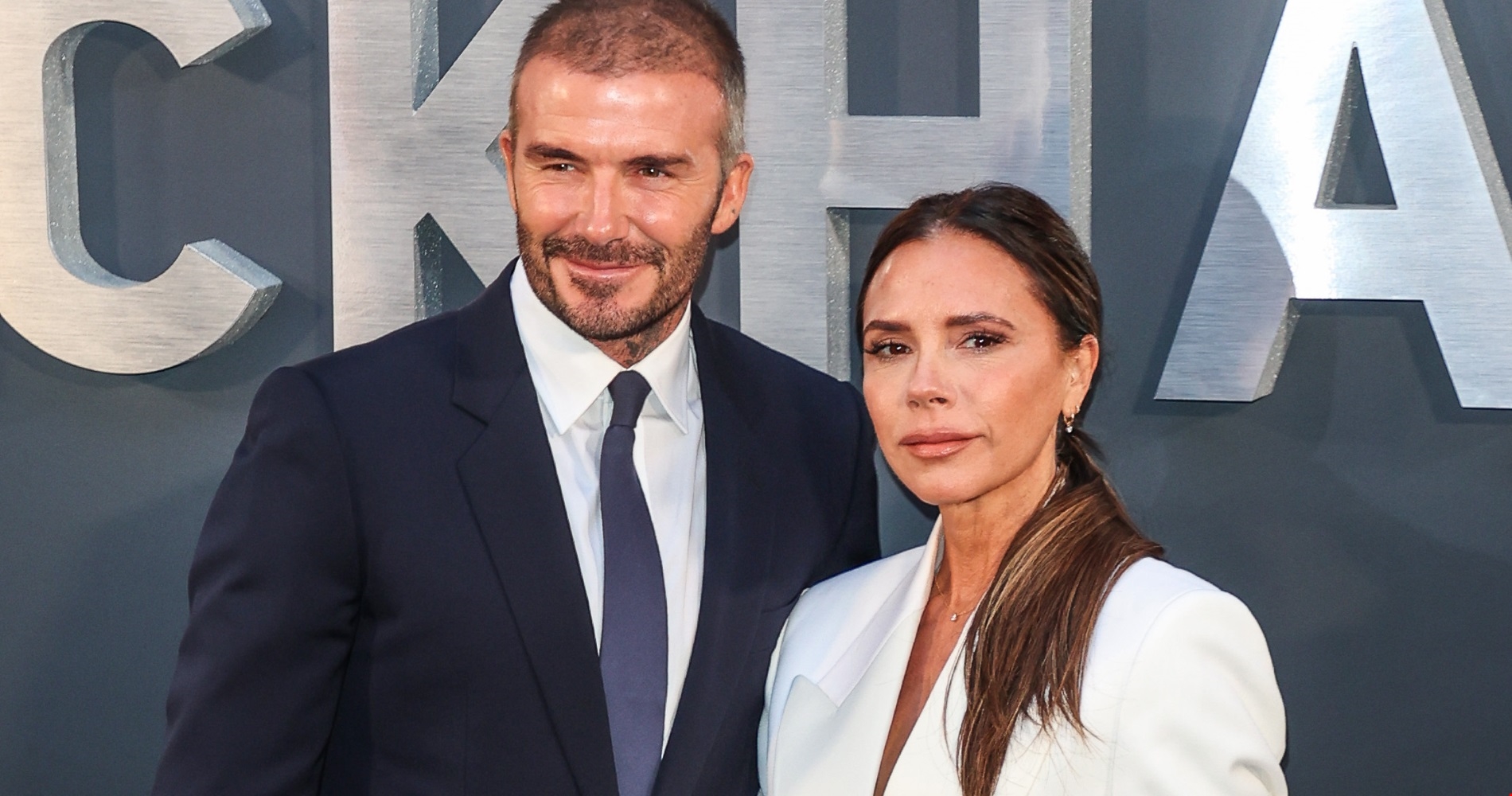 Harper Beckham | Η 13χρονη κόρη του David και της Victoria Beckham εντυπωσίασε με την εμφάνισή της στο show της μητέρας της - εικόνα 2