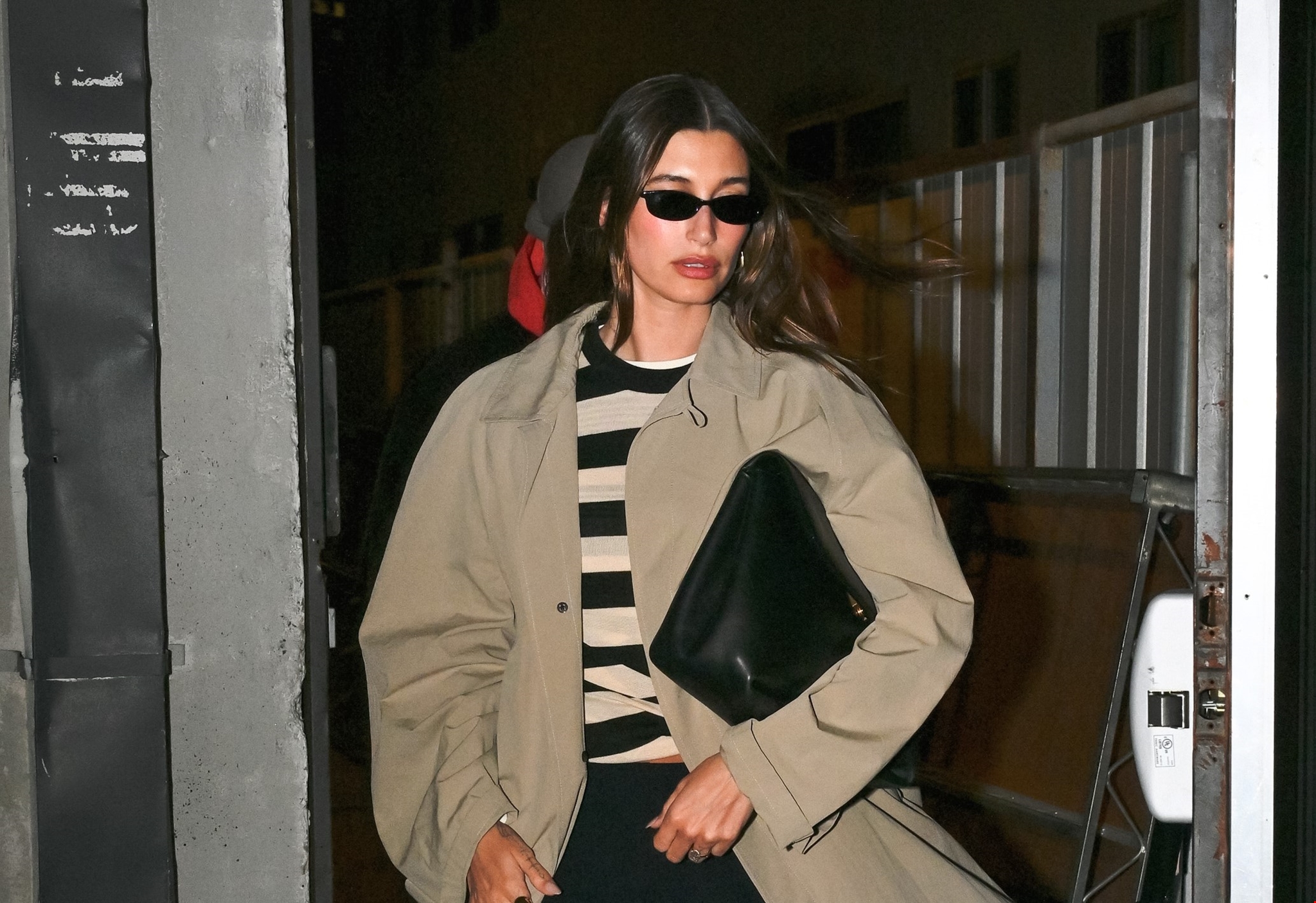 8 αποτελεσματικά tips για να διαρκεί το μανικιούρ σου περισσότερο - εικόνα 2