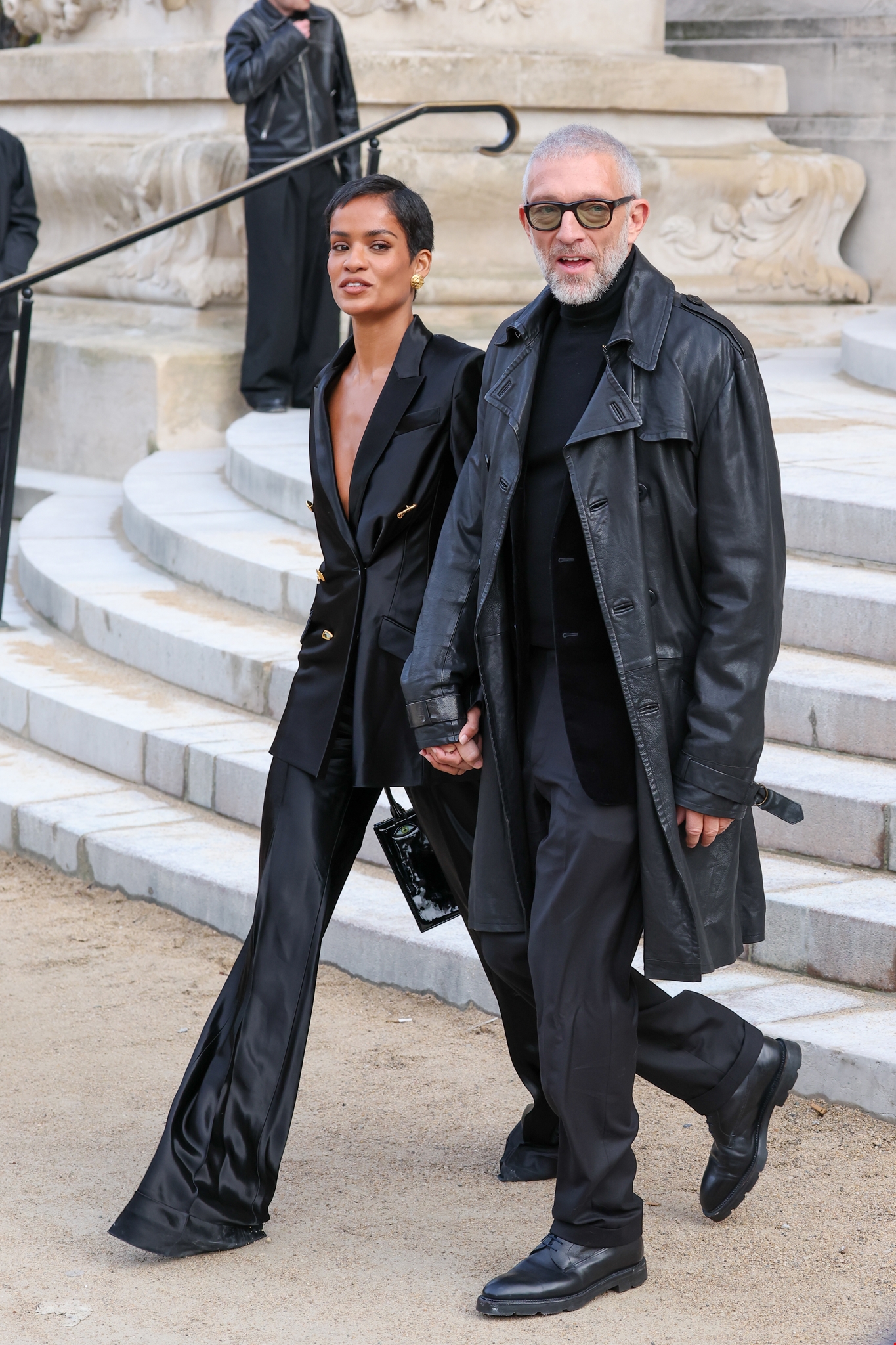 Vincent Cassel | Σπάνια δημόσια εμφάνιση με την 30χρονη σύντροφό του στο Παρίσι