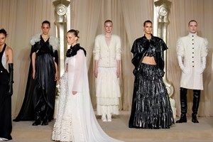 Chanel Fall-Winter 2025/2026 Haute Couture Collection | Οι εμφανίσεις στο front row που έκλεψαν τις εντυπώσεις - εικόνα 1