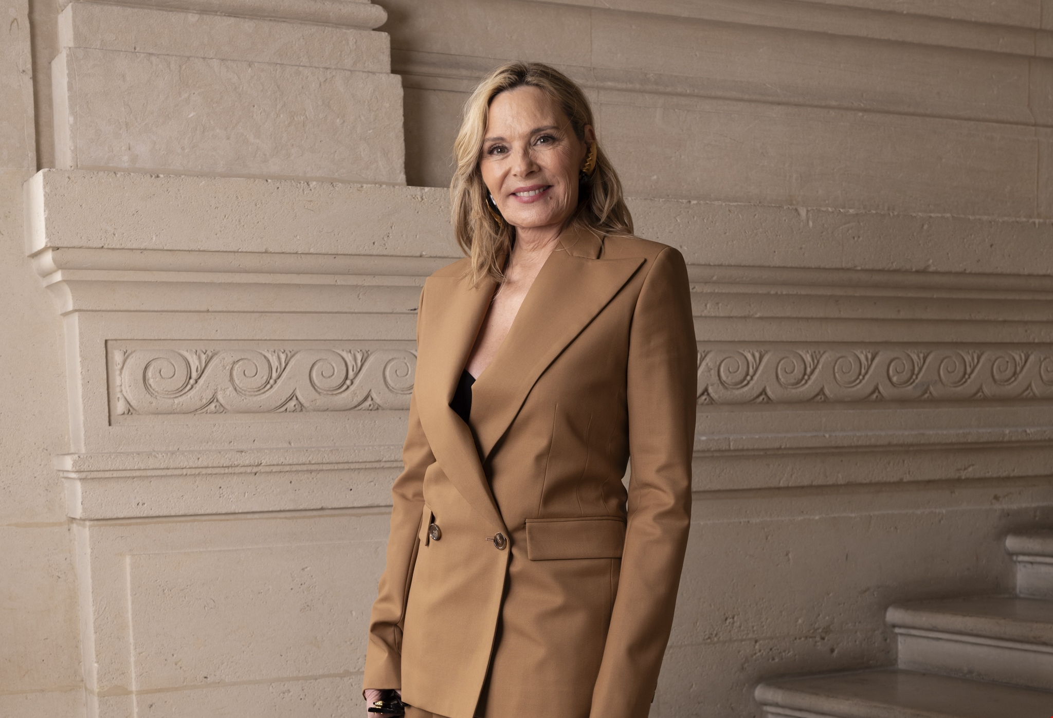 Kim Cattrall | Παντρεύτηκε τον επί χρόνια σύντροφό της σε μία λιτή τελετή στο Λονδίνο με μόλις 12 καλεσμένους - εικόνα 1