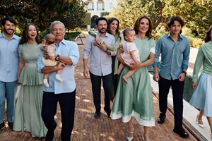 Βασίλισσα Ράνια | Με συνοδό τον 20χρονο γιο της, Hashem στη συνάντηση με την Usha Vance - εικόνα 1