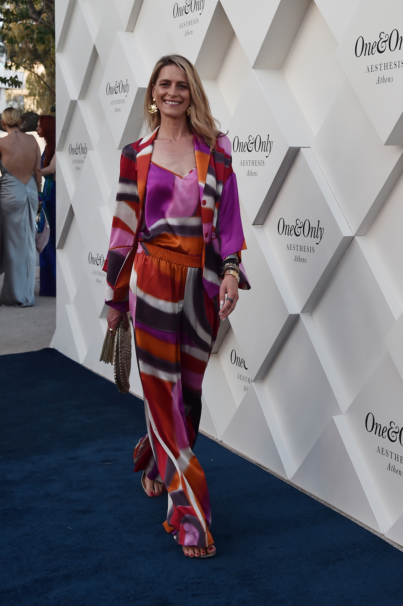 Ο Νικόλαος Ντε Γκρες επέστρεψε στο προσωπικό του ησυχαστήριο με τη Χρυσή Βαρδινογιάννη - εικόνα 2