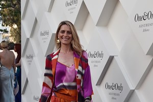 Ο Νικόλαος Ντε Γκρες επέστρεψε στο προσωπικό του ησυχαστήριο με τη Χρυσή Βαρδινογιάννη - εικόνα 2