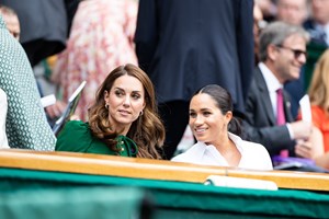 Γιατί η Meghan Markle εμφανίστηκε χωρίς μακιγιάζ και με φόρμα σε πρόσφατη συνέντευξή της - εικόνα 1