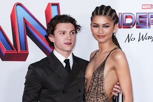 Το νέο επιχειρηματικό εγχείρημα του Tom Holland μετά από σχεδόν τρία χρόνια νηφαλιότητας - εικόνα 1