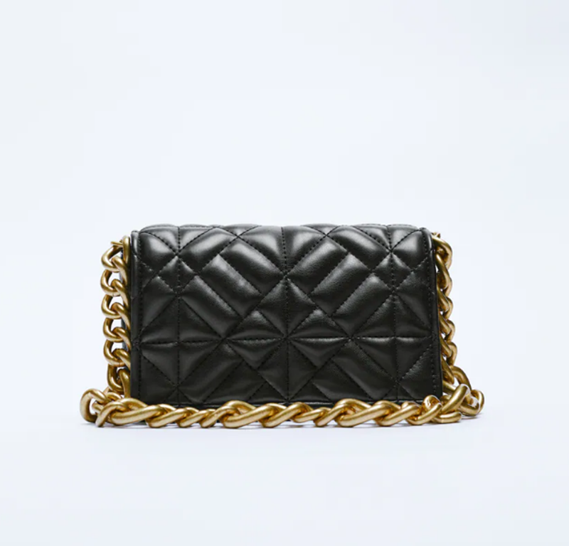 Καπιτονέ τσάντα ώμου Zara