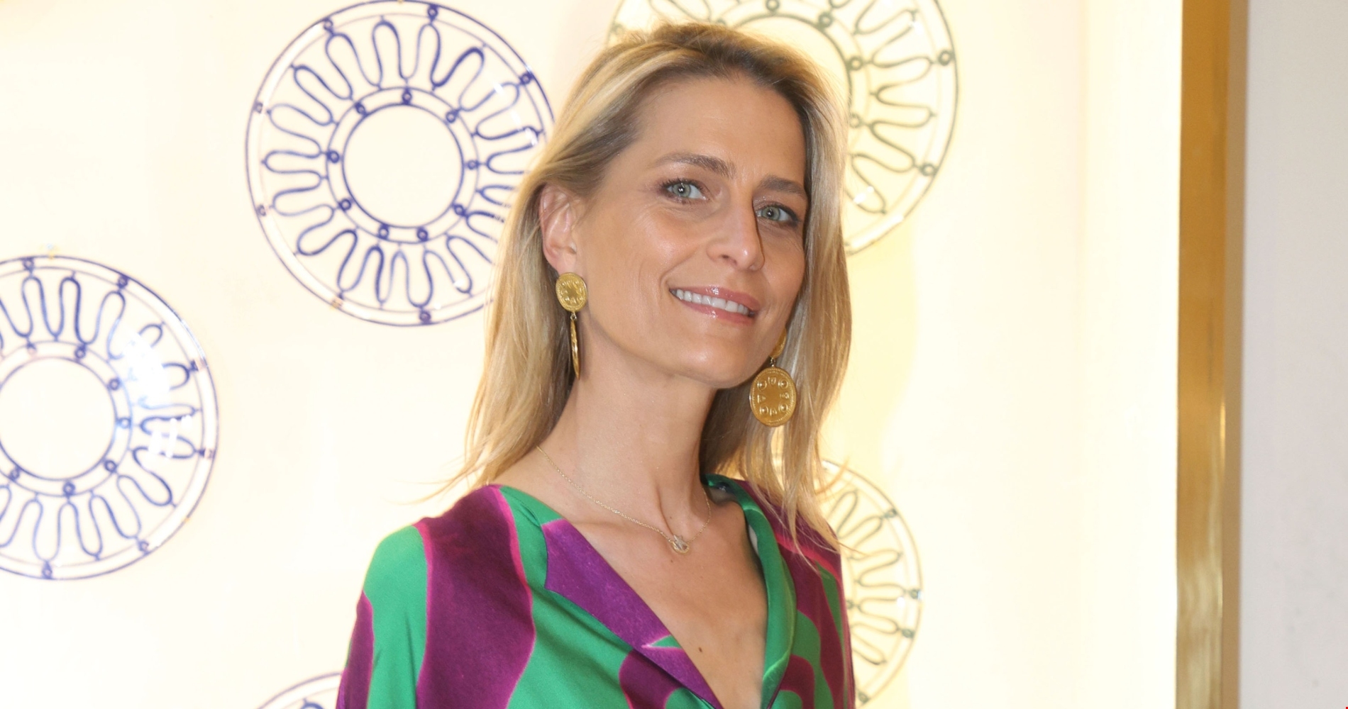 Η Τατιάνα Μπλάτνικ με total white σύνολο στην παρουσίαση της εθνικής καμπάνιας για την ψυχική υγεία - εικόνα 5