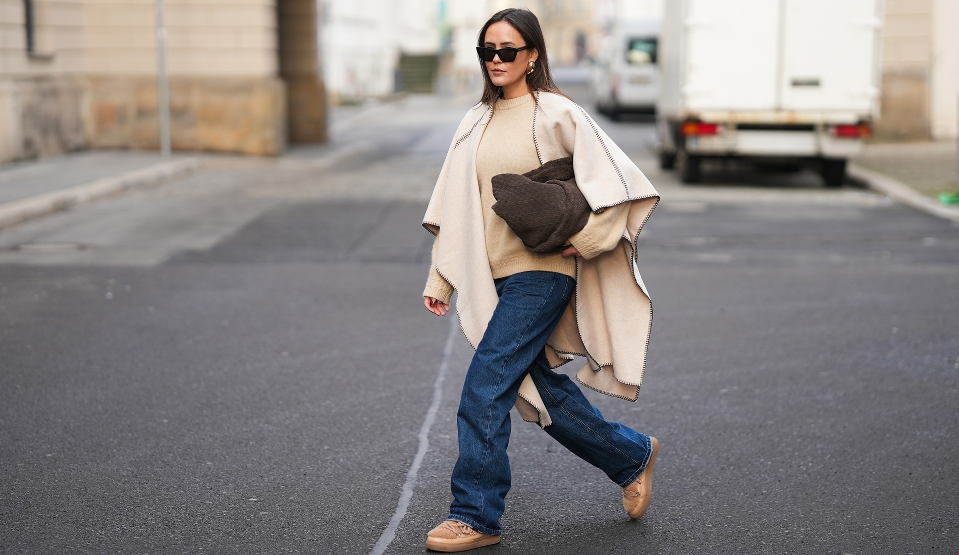 Το οικονομικό τζιν παντελόνι από τη Massimo Dutti  για day-to-night εμφανίσεις