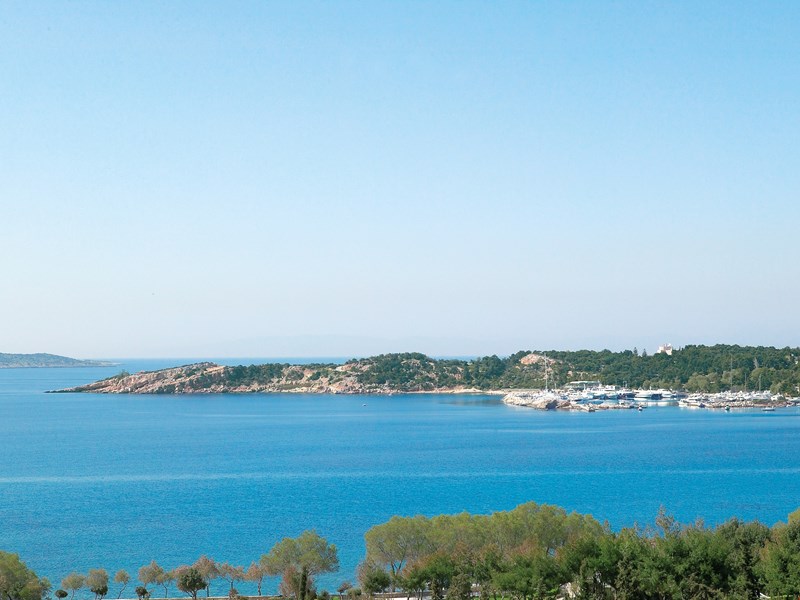 vouliagmeni suites