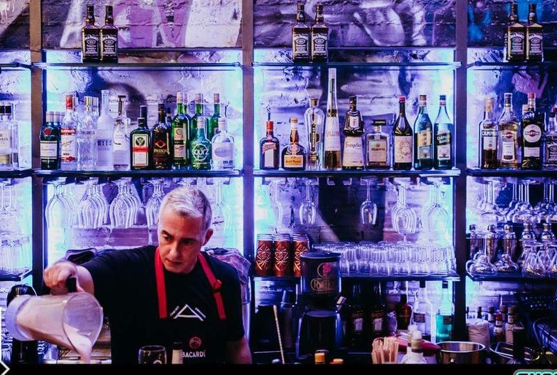 γιώργος μαρκαδάκης food mafia