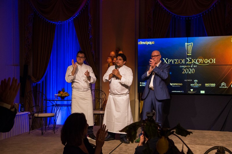 χρυσοι σκουφοι