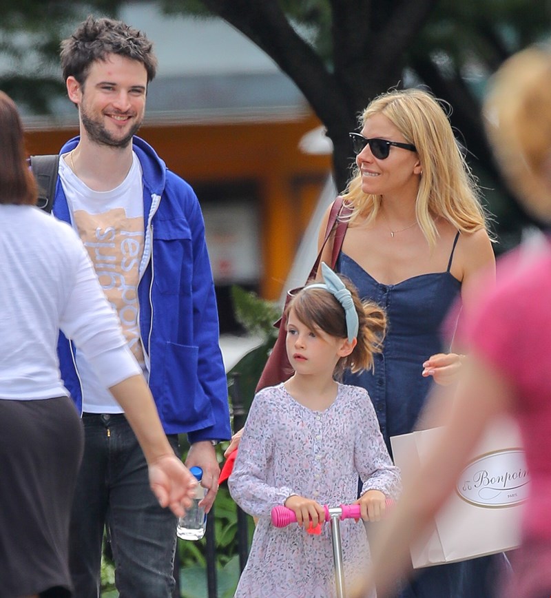 Tom Sturridge - Sienna Miller