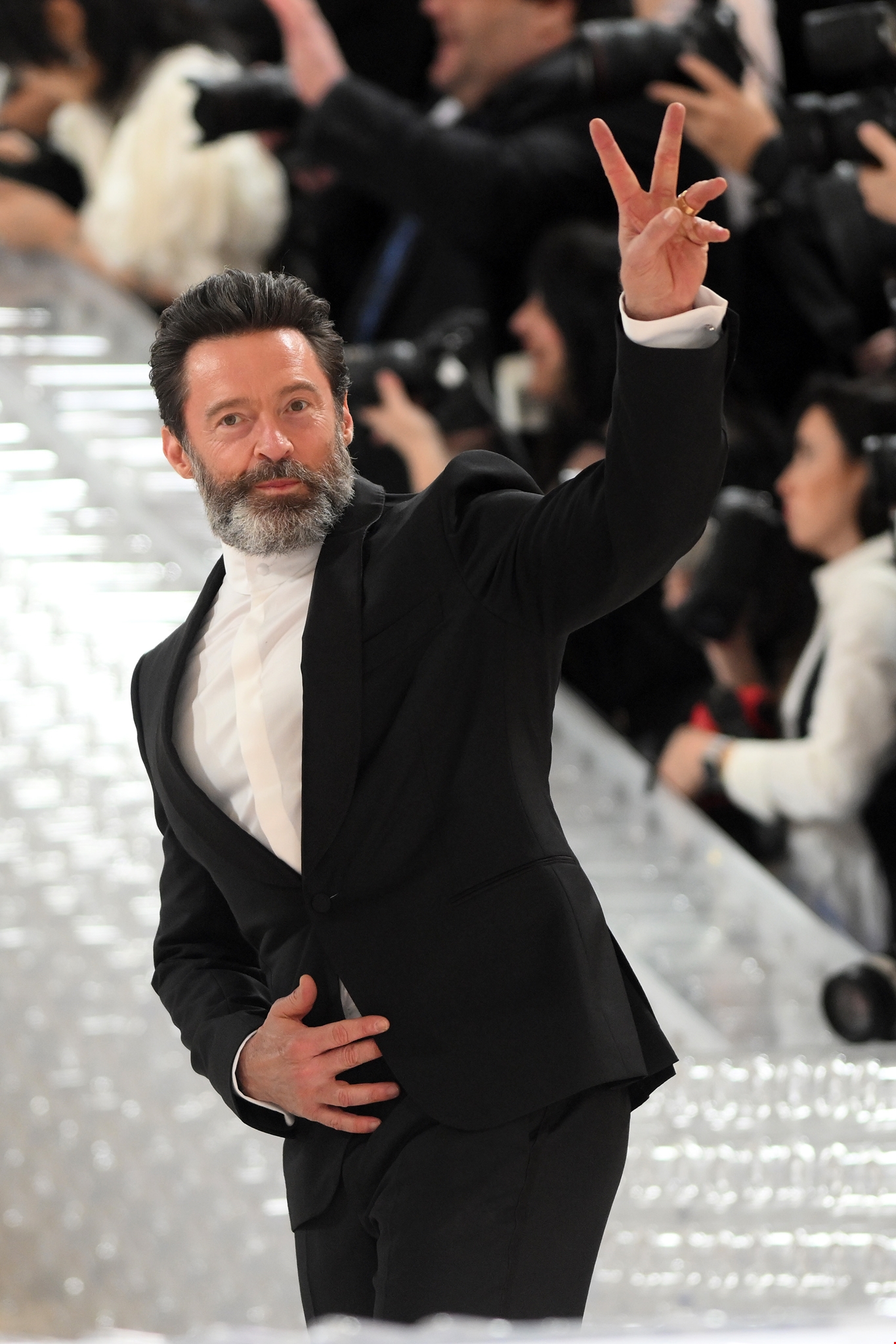 Hugh Jackman & Sutton Foster | Kρατούν τη σχέση τους μυστική - εικόνα 1