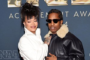 Η Rihanna σε πέθνος | Η ξαφνική απώλεια του πατέρα της με τον οποίο είχε μια δύσκολη σχέση - εικόνα 2