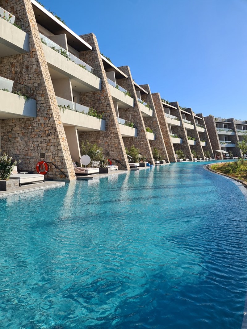 w costa navarino