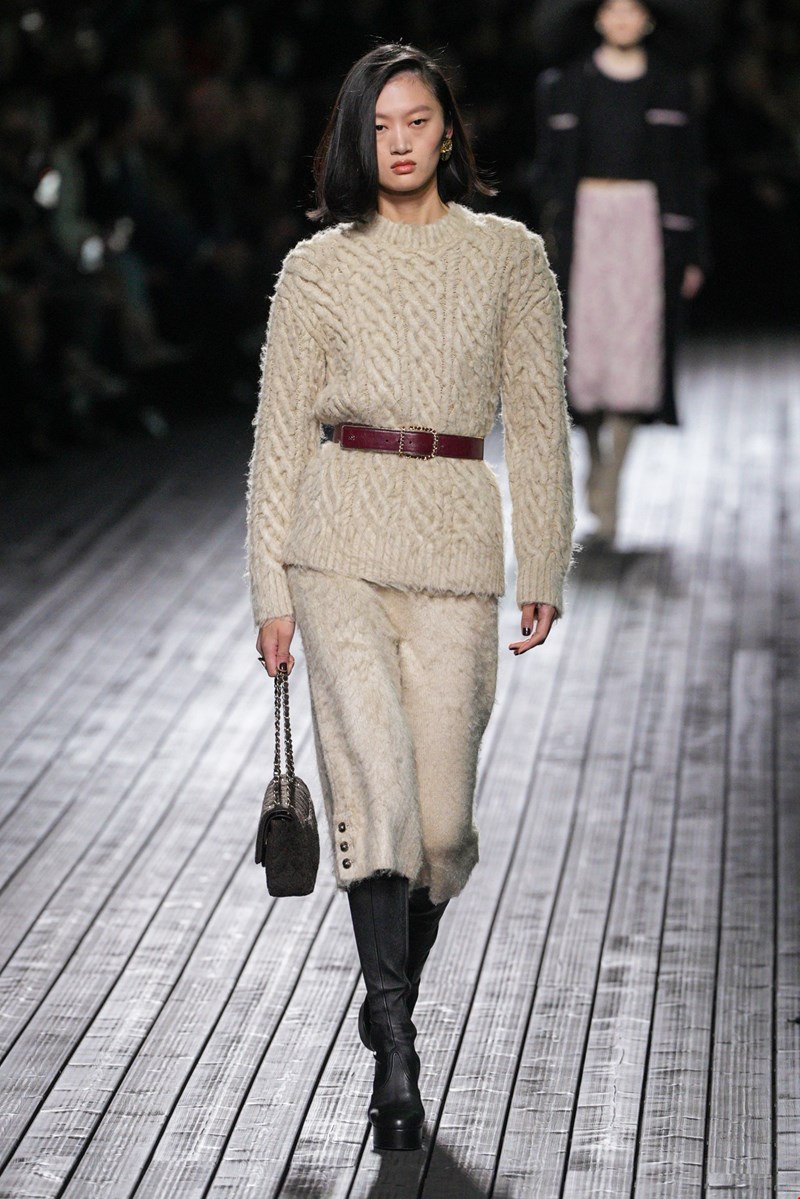Chanel F24