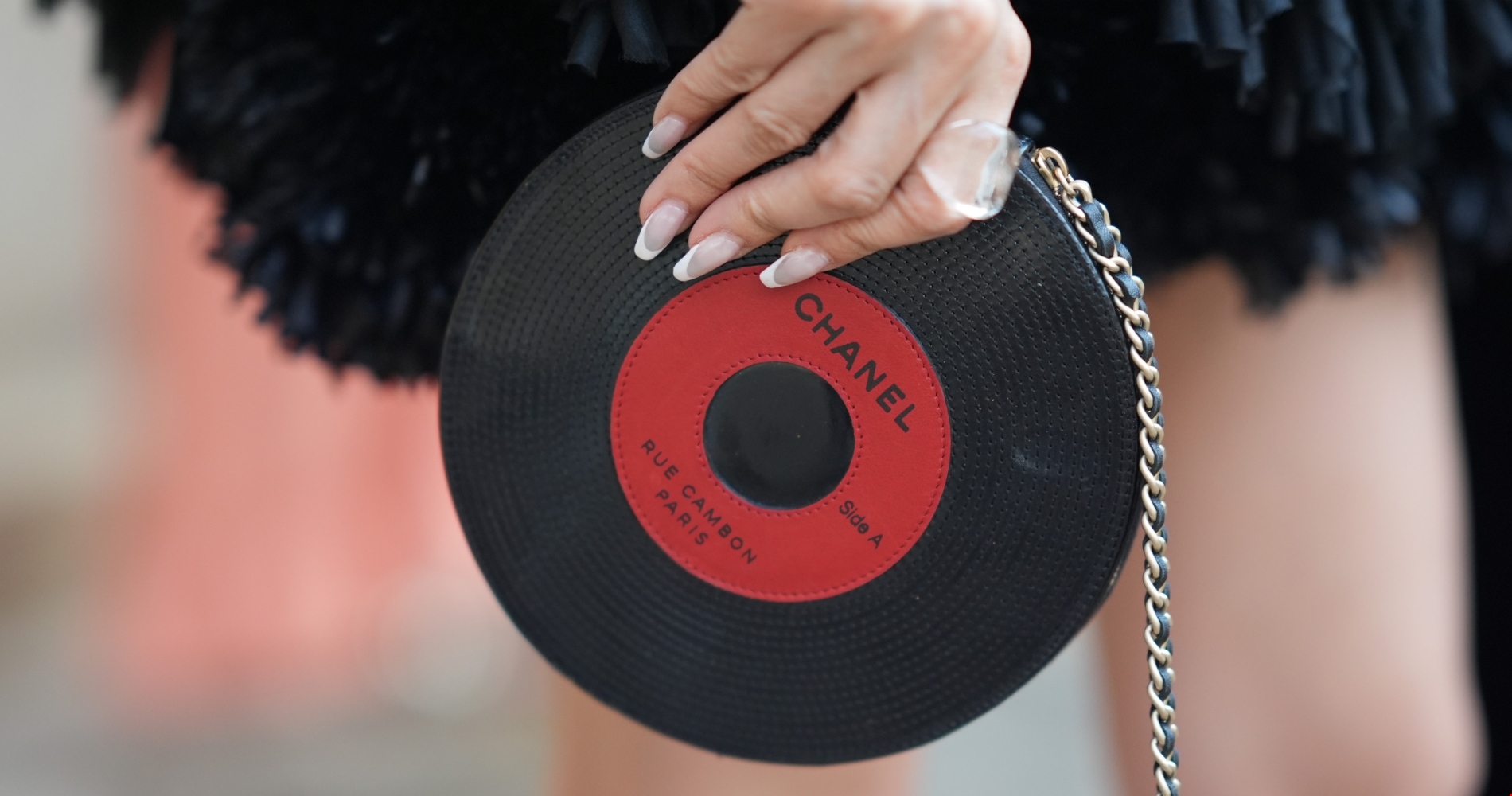 Βάσια Κωσταρά | Το light ombre μανικιούρ της είναι η τέλεια επιλογή για εσένα που λατρεύεις τις minimal προτάσεις - εικόνα 1