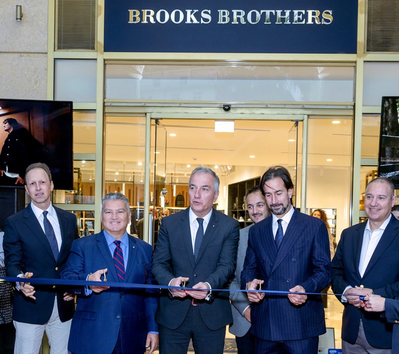 BROOKS BROTHERS και REPLAY