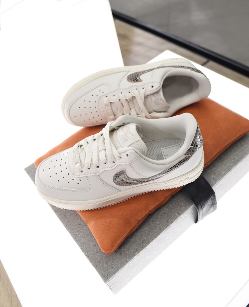 Γυναικεία παπούτσια Nike Air Force 1 '07 Cosmos Sport Mediterranean Cosmos