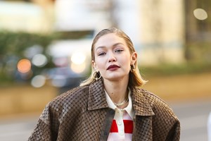 Gigi Hadid | Aποκάλυψε πώς και πού γνώρισε τον Bradley Cooper - εικόνα 1