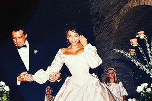 Σίλια Κριθαριώτη | Για ladies dinner σε εστιατόριο στο Λονδίνο με καλές της φίλες - εικόνα 1