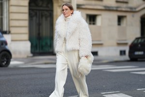 Στο Παρίσι χιόνισε και με αυτά τα styling tips αντιμετωπίζουν το κρύο οι Γαλλίδες fashionistas - εικόνα 1