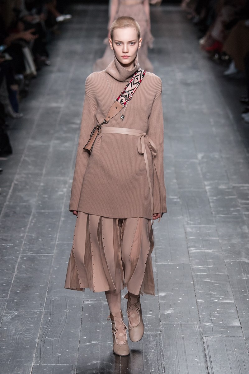 valentino catwalk